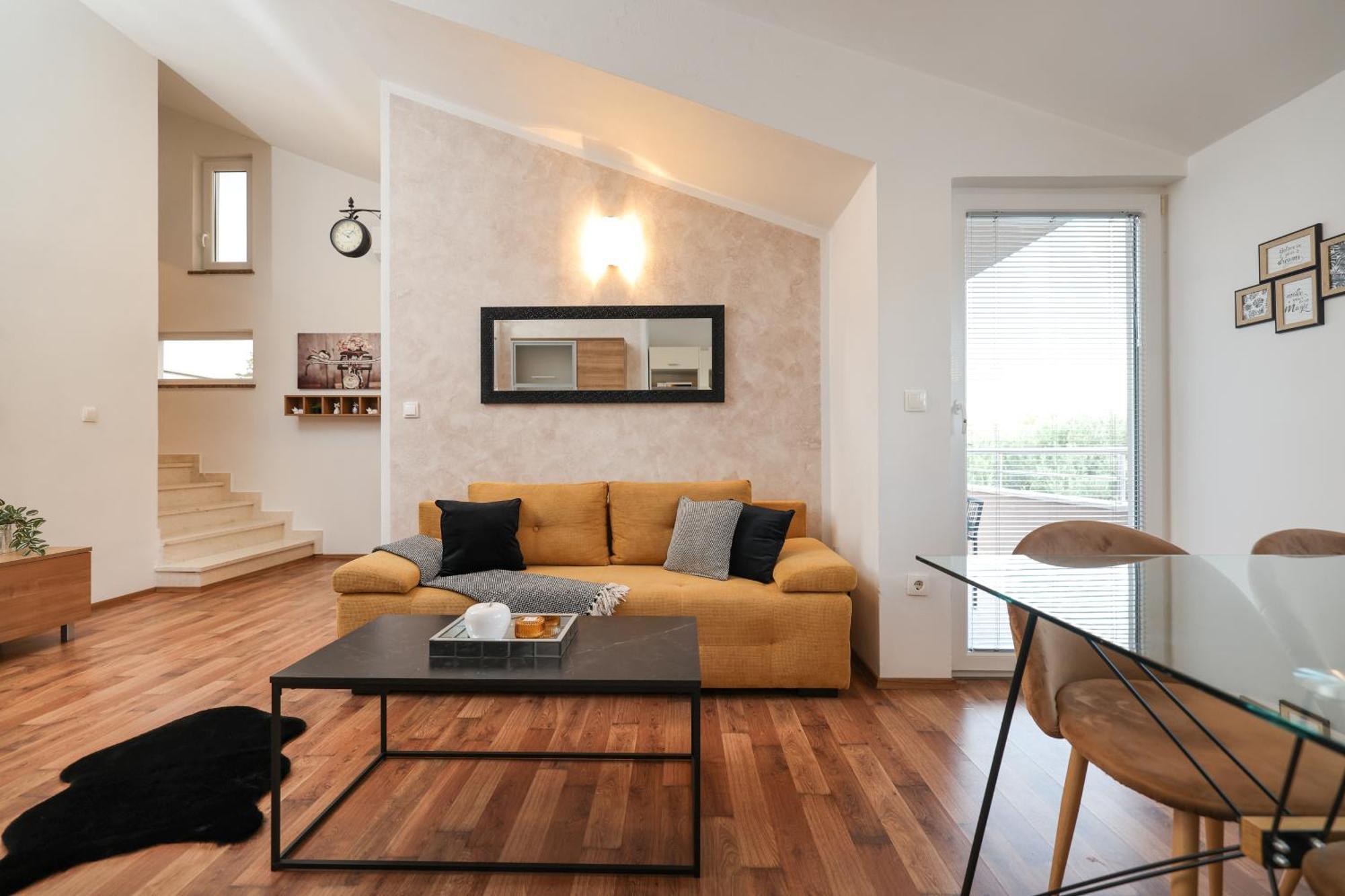 Apartments Anita Nin Extérieur photo