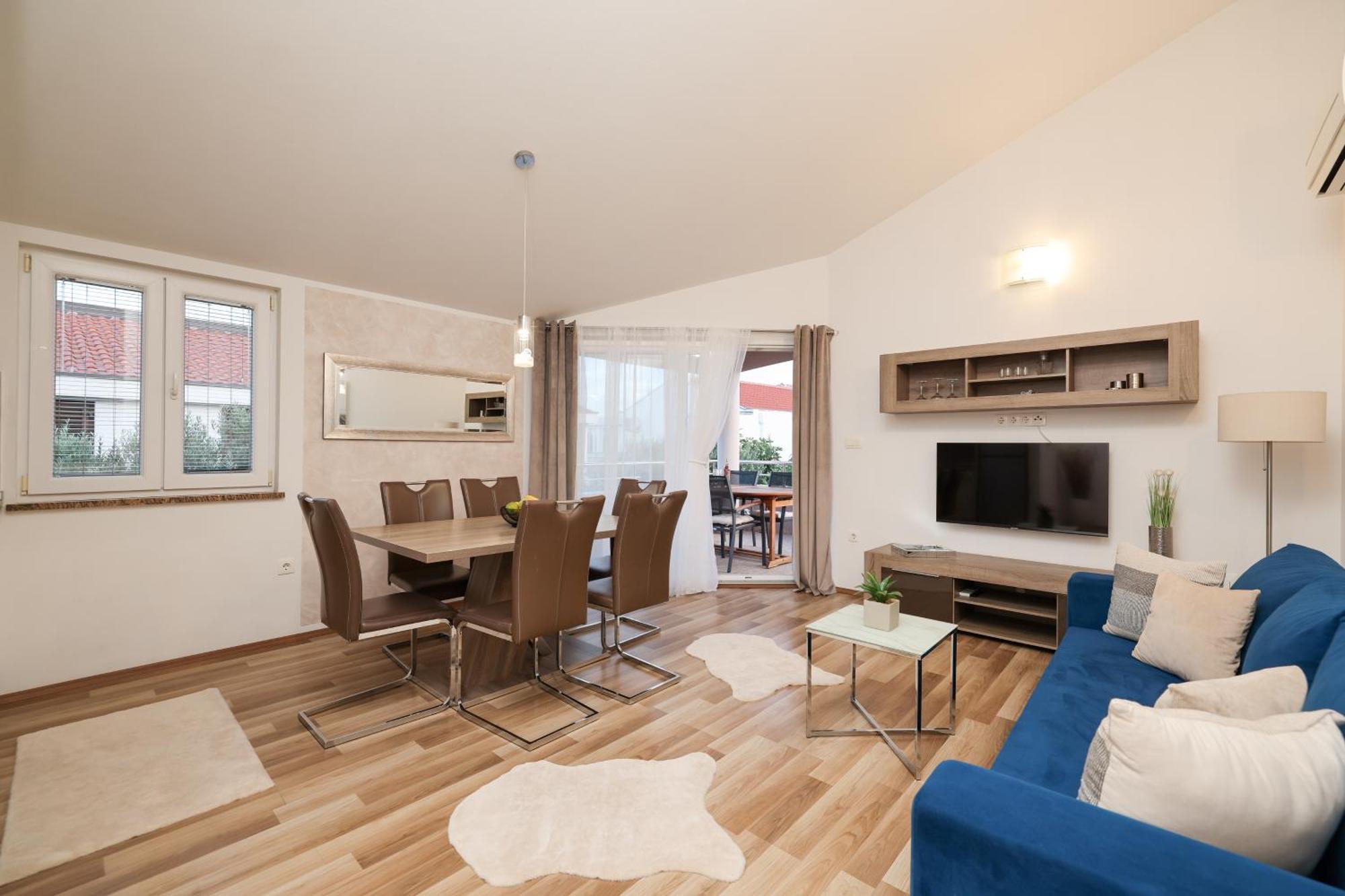 Apartments Anita Nin Extérieur photo