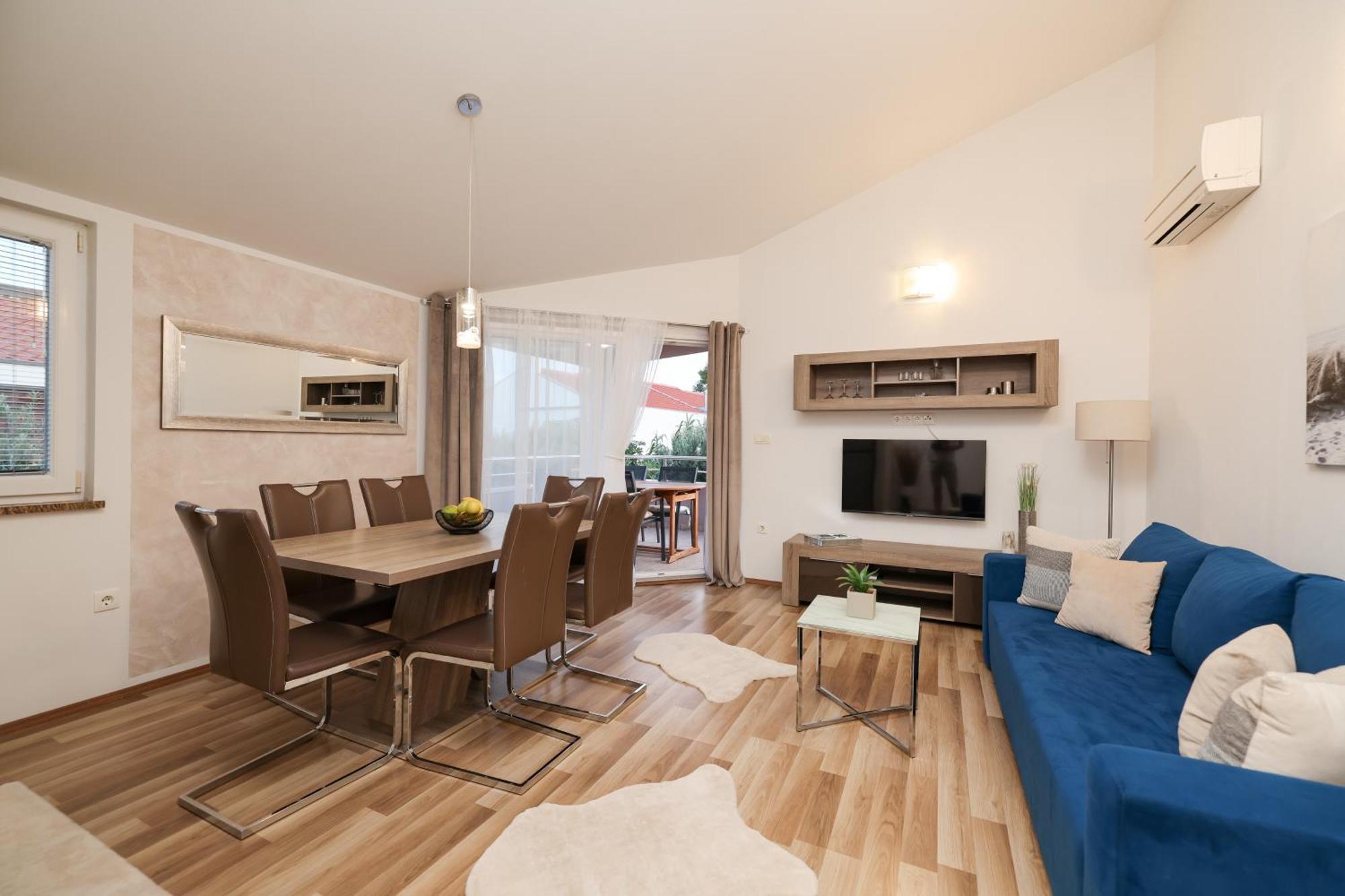 Apartments Anita Nin Extérieur photo